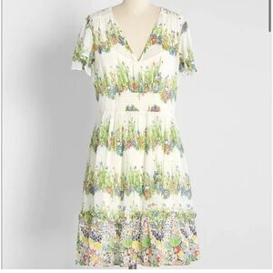 NWT ModCloth Sunshine and Whimsy in the Garden Fit and Flare Dress Size XS